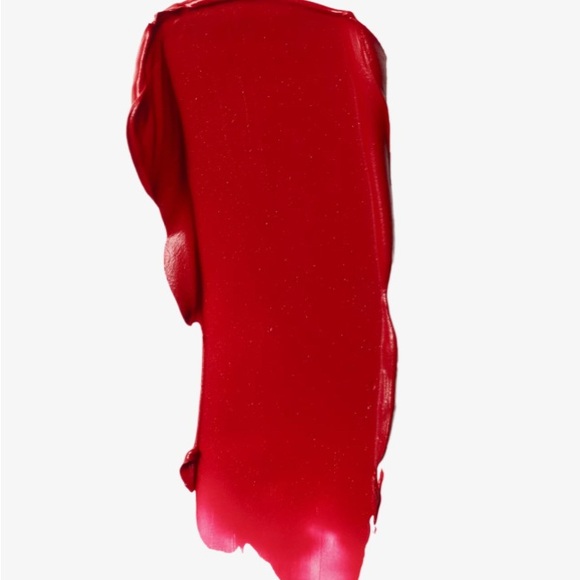 Stila Vibrant Red Matte Lipstick SHADE: BESO - Picture 2 of 4